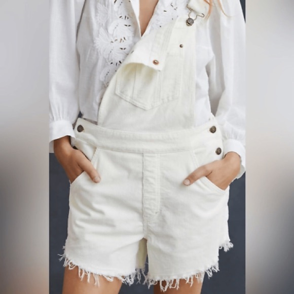 NWT Anthropologie Pilcro Frayed Dungarees Short Corduroy Overalls Ivory Size 27 - Picture 2 of 8